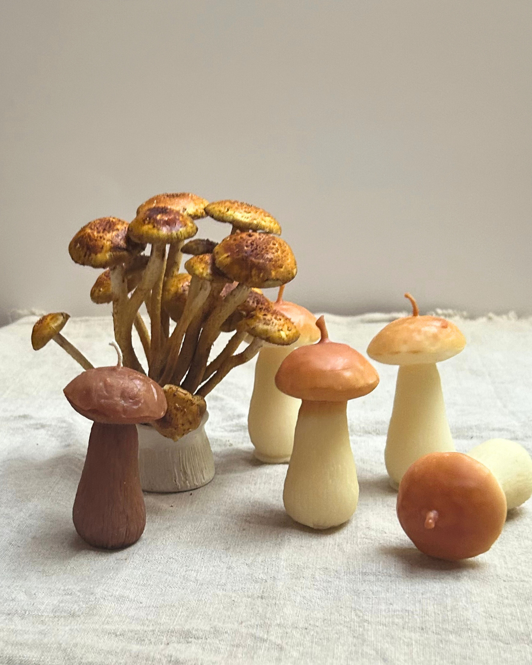 Chestnut Mushroom Candle, Beeswax - ONE candle // Fungi, Woodland, Mushroom, Beeswax Candle