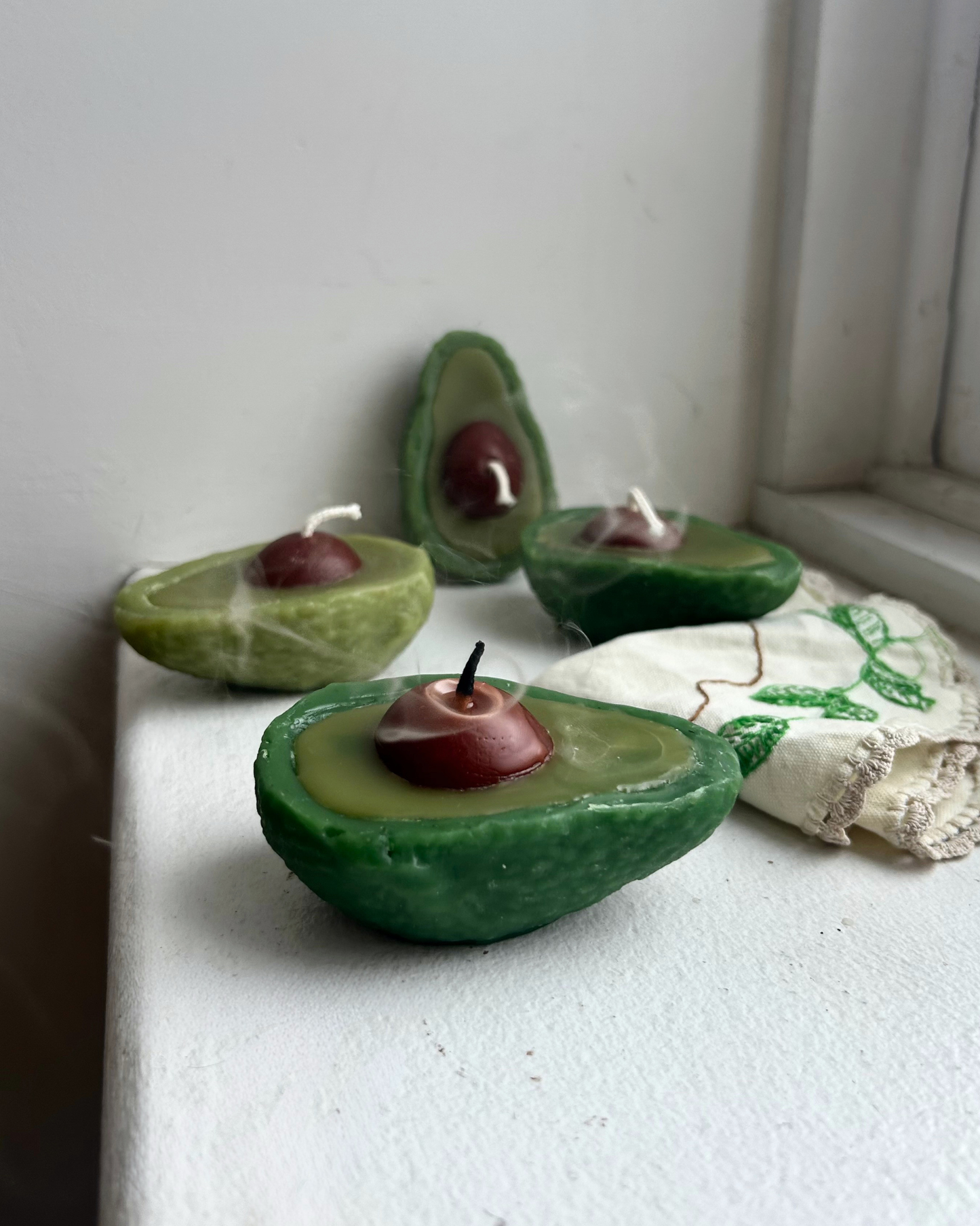 Avocado Candle in 100% Beeswax- Avocado, Fruit, Beeswax Candle - Food Candle