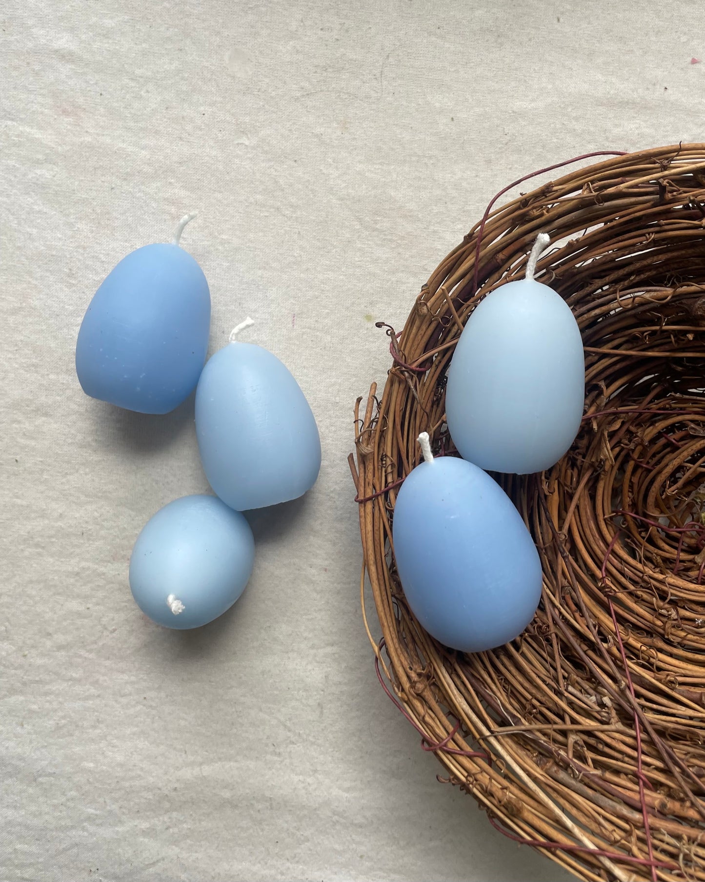 Robin's Egg Beeswax Candle - pale blue 100% beeswax candle / Easter egg candle / candle, beeswax, spring, Easter