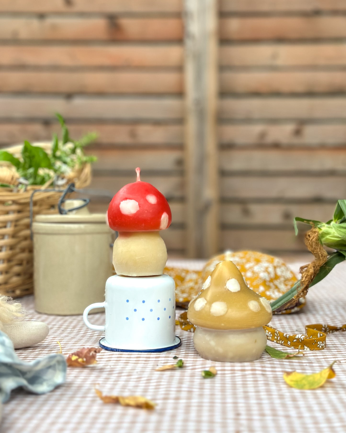 Spotted Mushroom Candle, Yellow Beeswax - ONE candle // Woodland, Mushroom, Beeswax, Candle