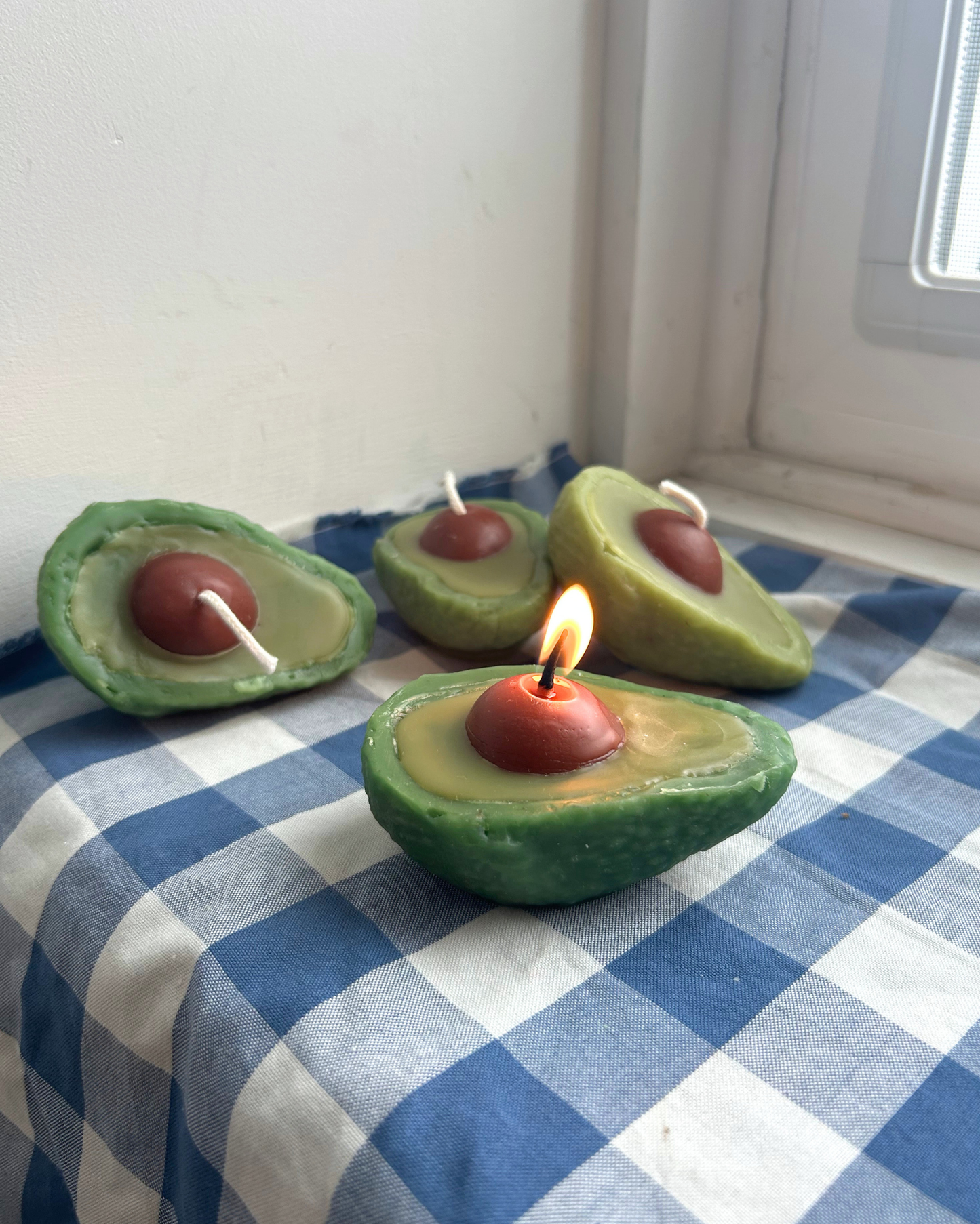 Avocado Candle in 100% Beeswax- Avocado, Fruit, Beeswax Candle - Food Candle