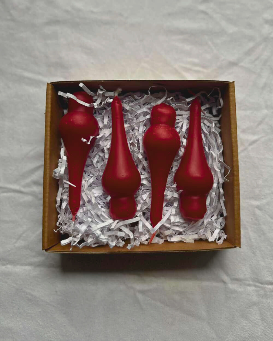 Midcentury Modern Tapers - Pure 100% beeswax - BOX of 4 // Tapers, MCM, Vintage Style