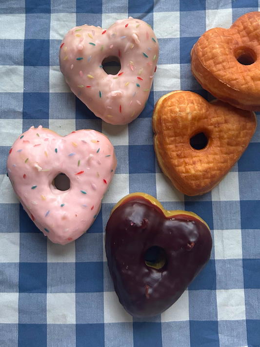 Heart Donut - Valentines's Day - Beeswax Candle, Donut Candle - Single Donut in 100% Beeswax, Candle, Dessert
