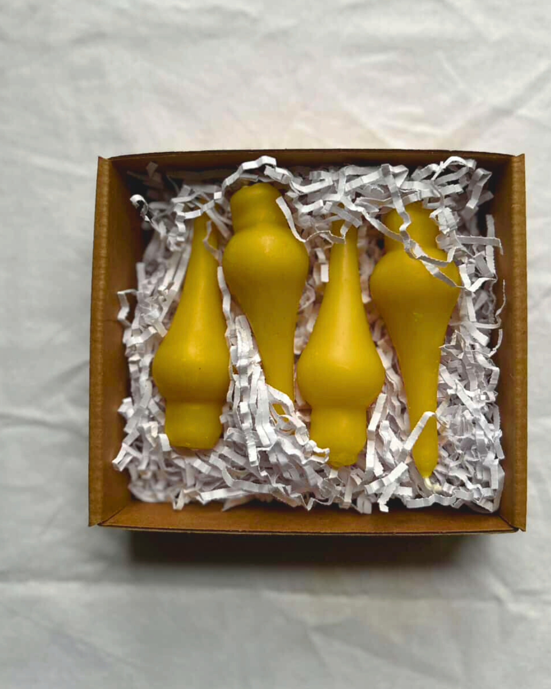 Midcentury Modern Tapers - Pure 100% beeswax - BOX of 4 // Tapers, MCM, Vintage Style