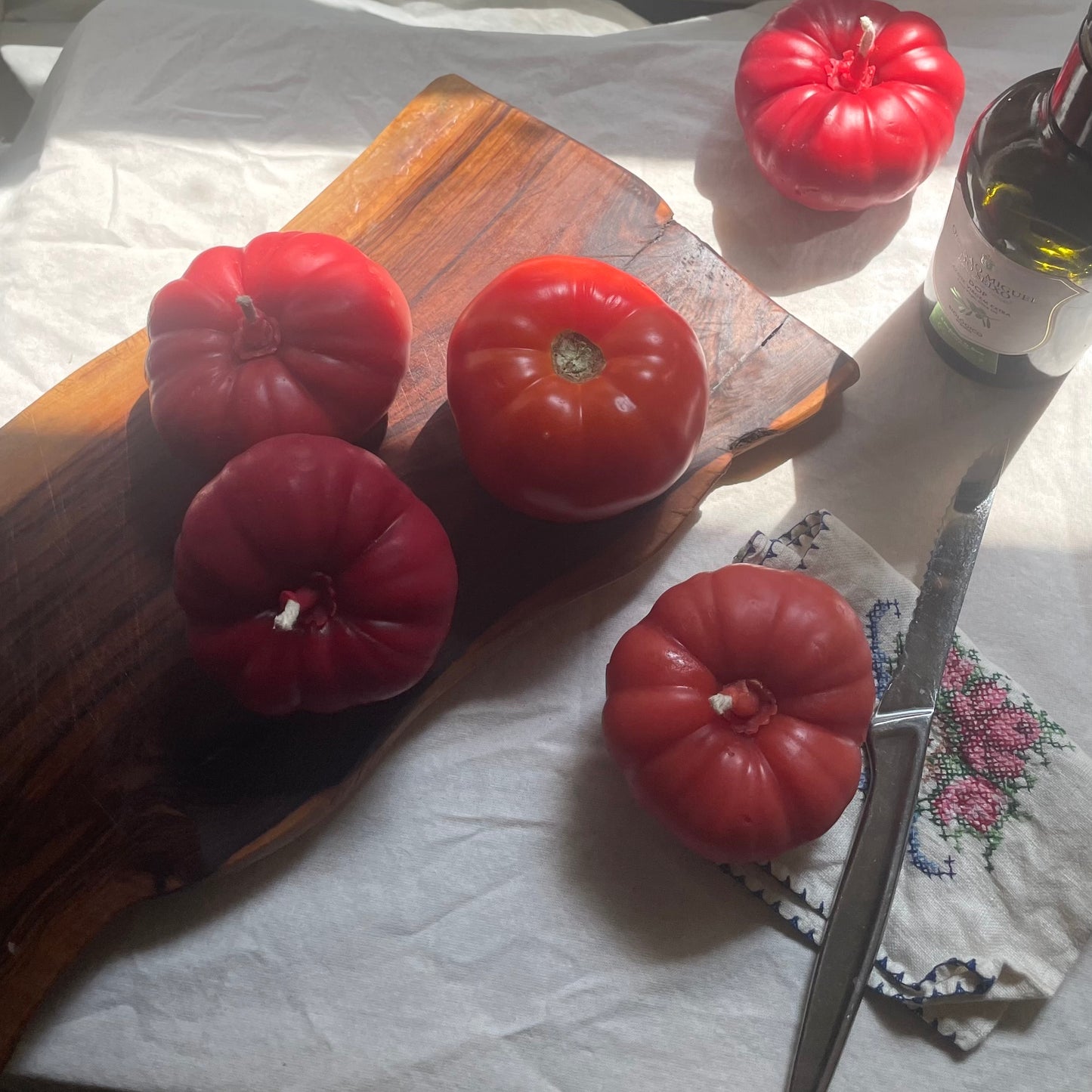 Beeswax candle TOMATO / vegetable candle, beeswax, red, fruit, garden