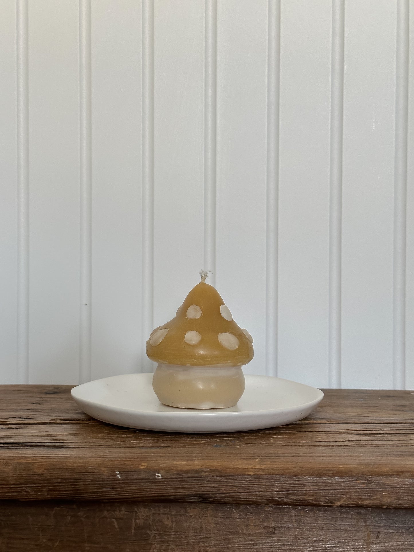 Spotted Mushroom Candle, Yellow Beeswax - ONE candle // Woodland, Mushroom, Beeswax, Candle