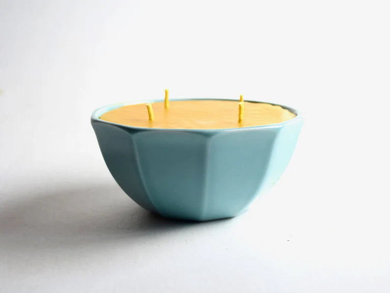 Summer Beeswax Candle - With Citronella Essential Oil - Quadruple 4-Wick - Backyard Candle // Beeswax Candle - Citronella, Candle