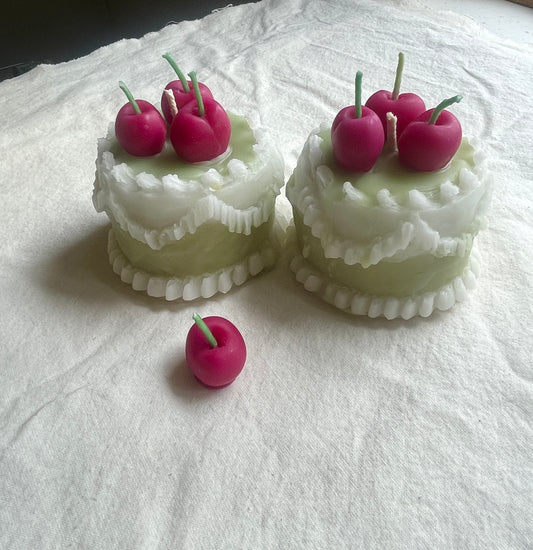 Pistachio Cake Candle with Cherries in 100% beeswax - Birthday Cake Candle - Green, Beeswax, Candle