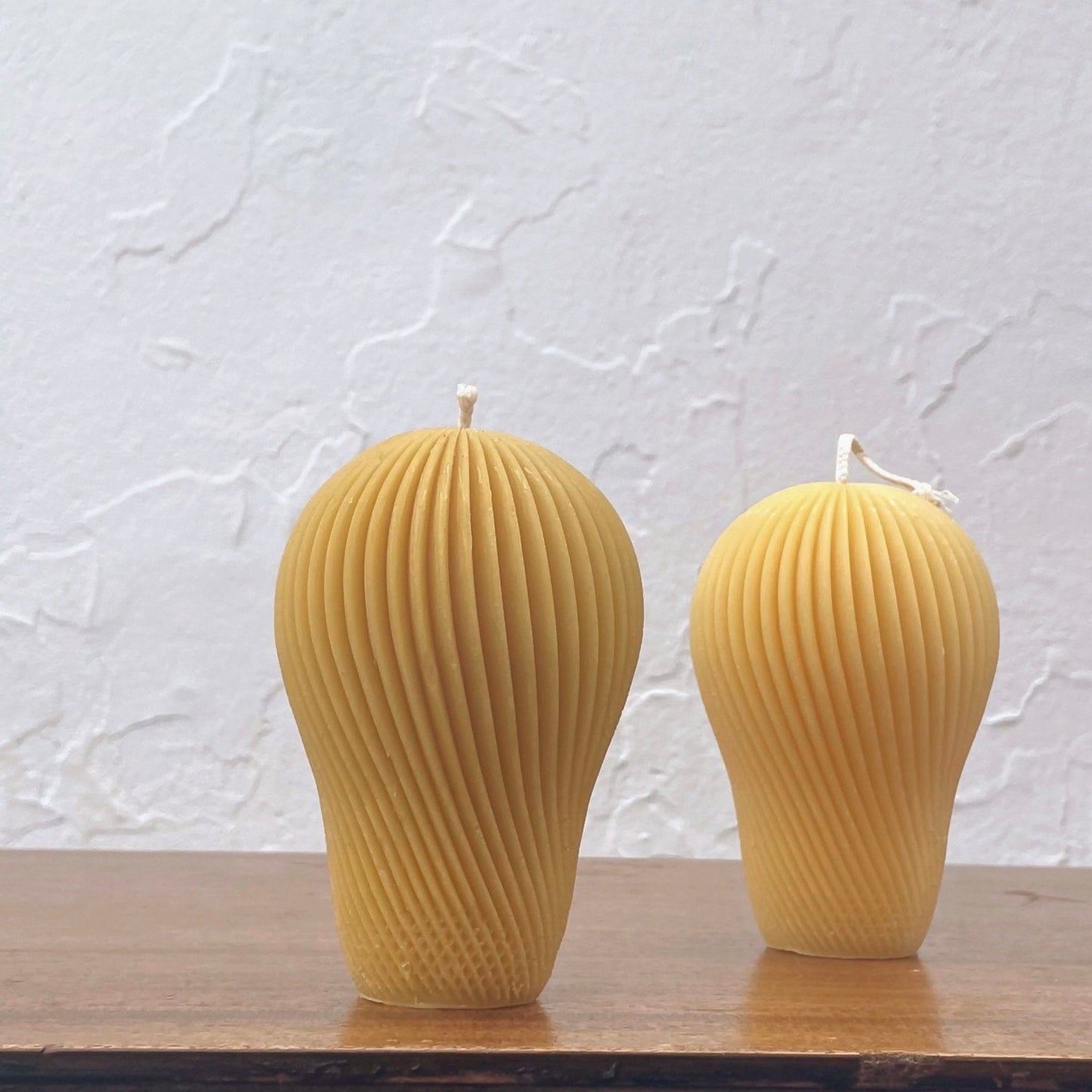 Spiral Swirl Pillar in Pure Beeswax // Fluted Pillar Candle  / Beeswax Candle