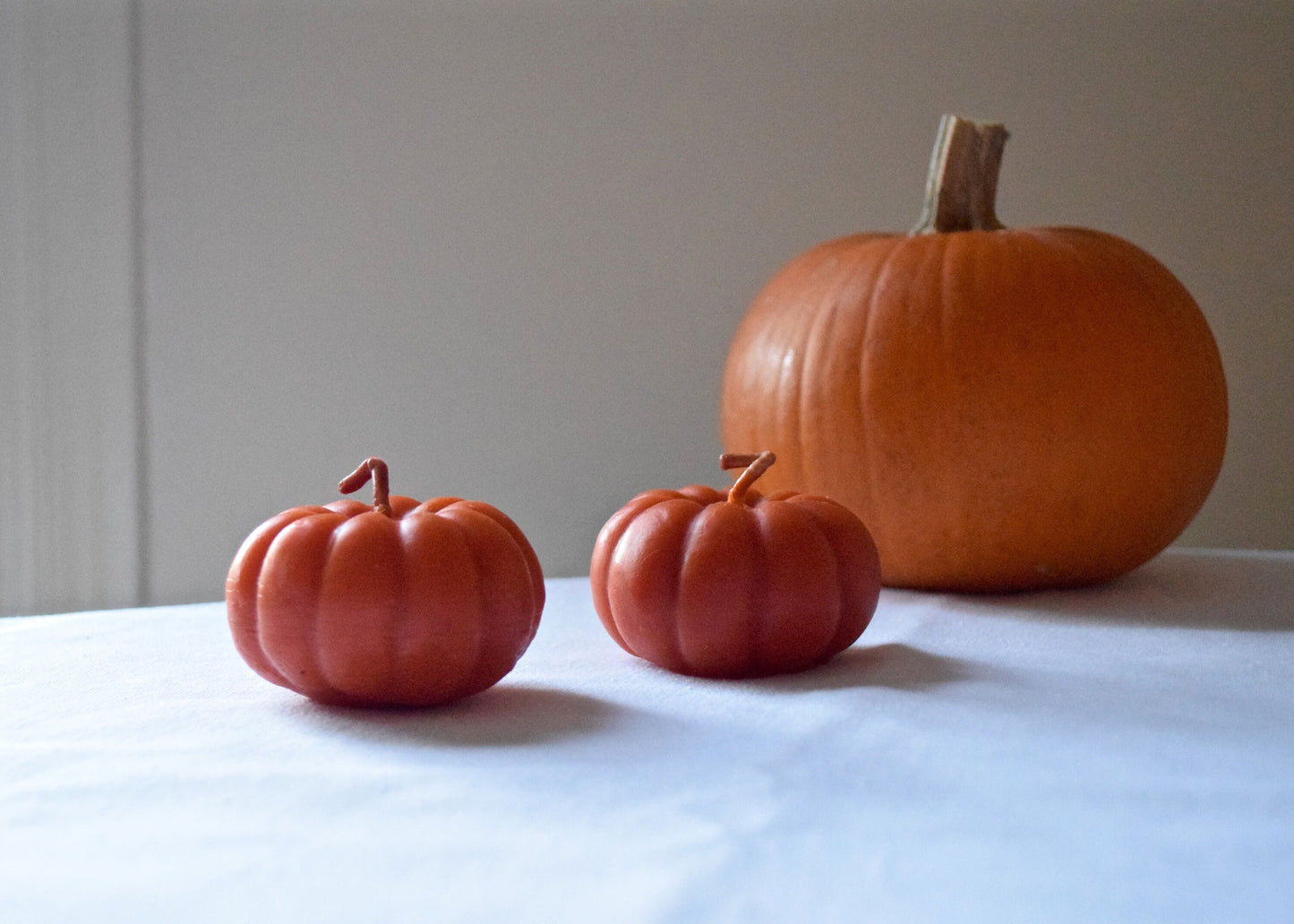 Pumpkin // Beeswax Candle PUMPKIN / Halloween, Candle, Beeswax, Orange, Autumn, Thanksgiving